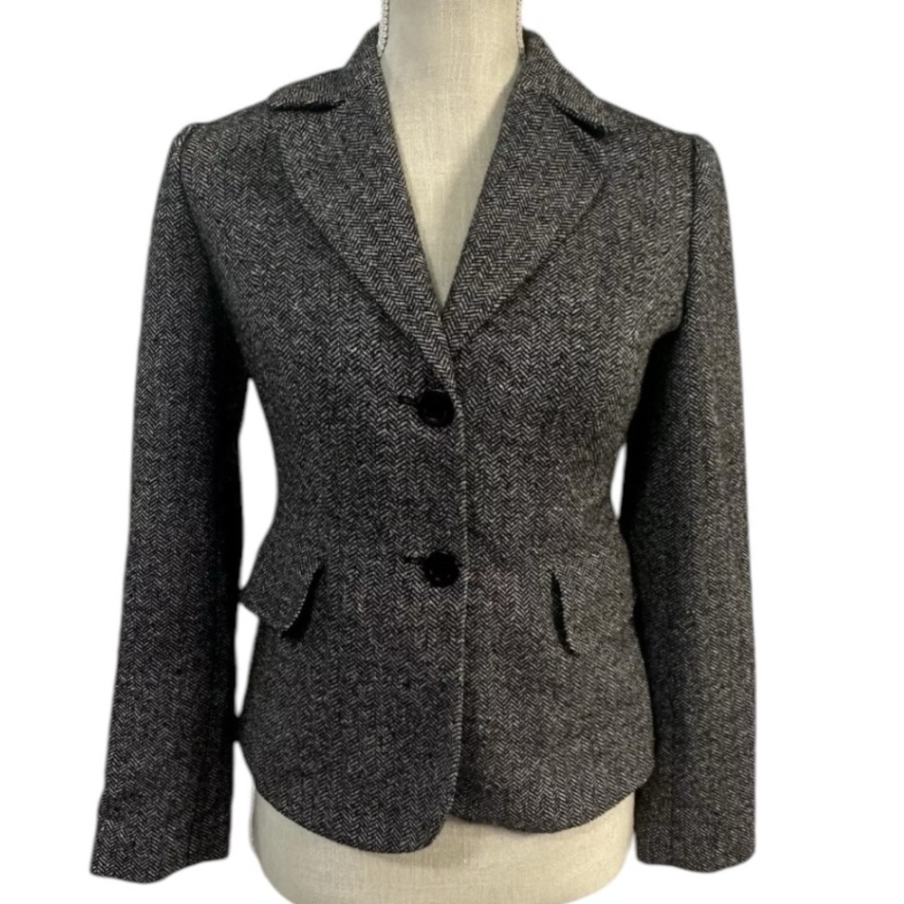 Ann Taylor LOFT Blazer Wool Silk Blend 2 Button Short Womens Size 0 Black